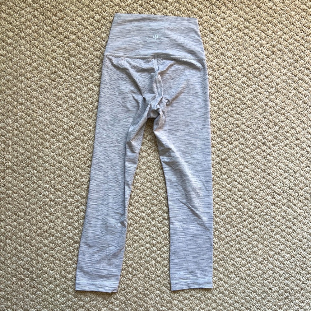 Lululemon Gray/White Leggings Size 2